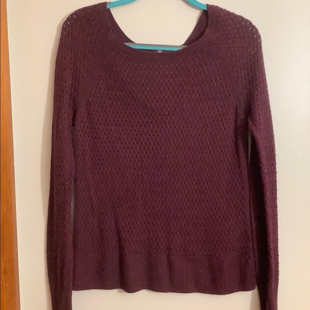 Maroon crew neck sweater